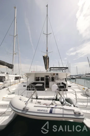 Lagoon 450 S - 4 + 2 cab. - Yacht Charter Sailica