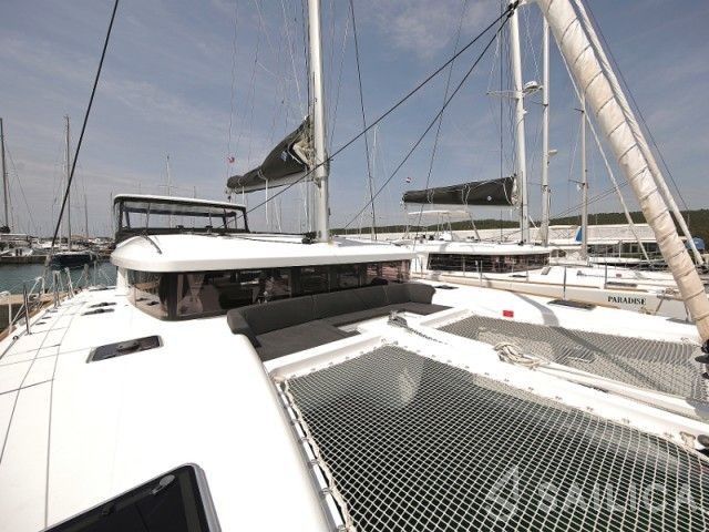 Lagoon 450 S - 4 + 2 cab. - Yacht Charter Sailica