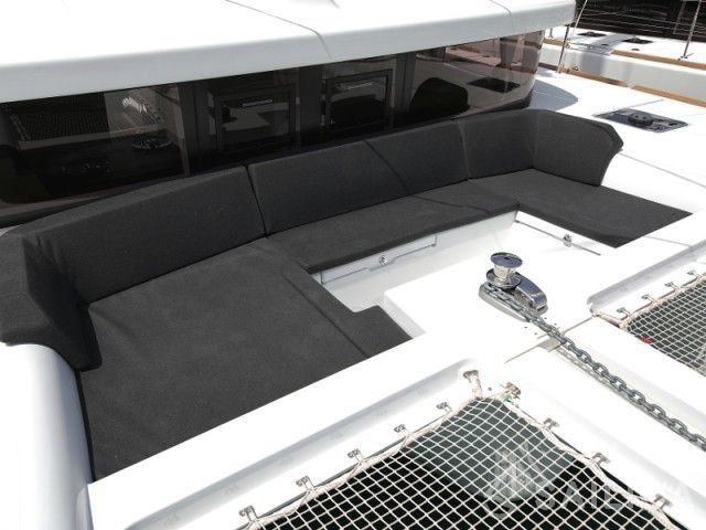 Lagoon 450 S - 4 + 2 cab. - Yacht Charter Sailica