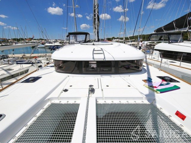 Lagoon 39 - Yacht Charter Sailica