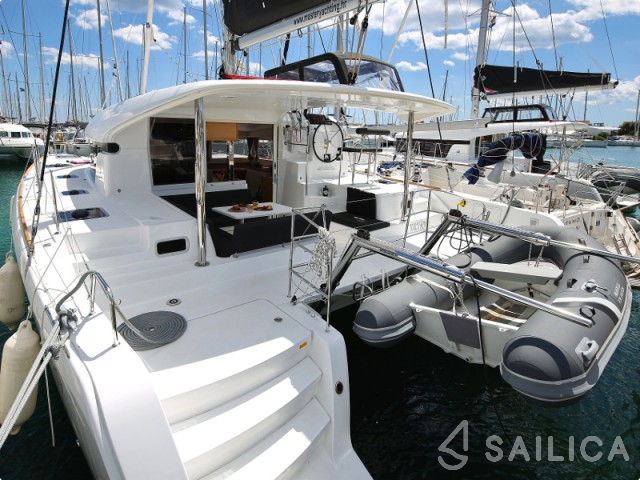 Lagoon 39 - Yacht Charter Sailica