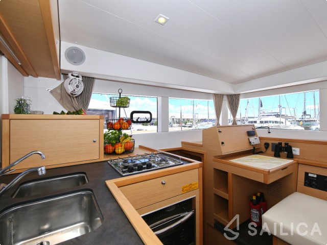 Lagoon 39 - Yacht Charter Sailica