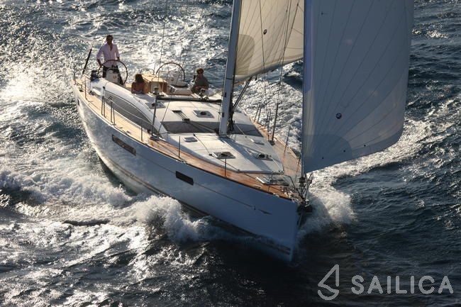 Jeanneau 53 - Yacht Charter Sailica