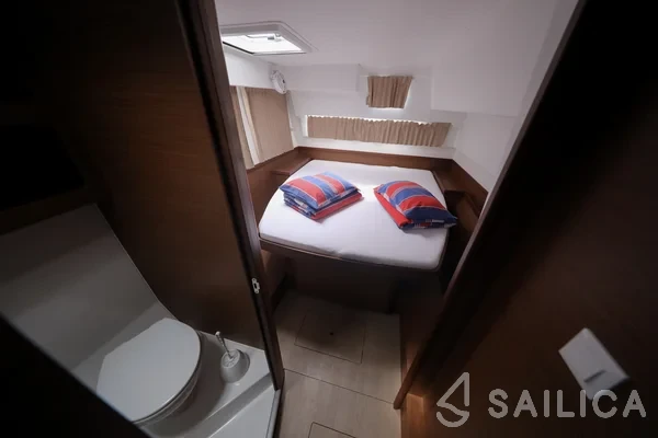 Lagoon 42 - Yacht Charter Sailica