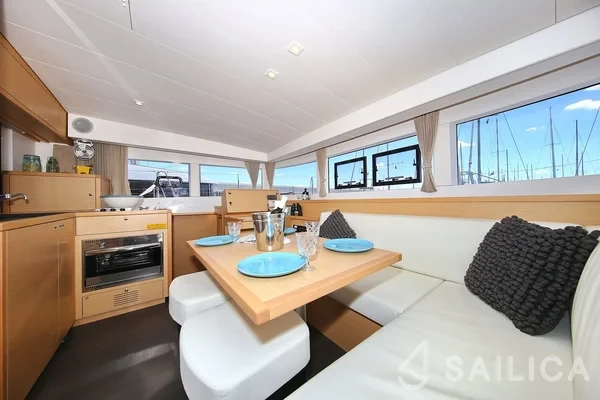 Lagoon 39 - Yacht Charter Sailica