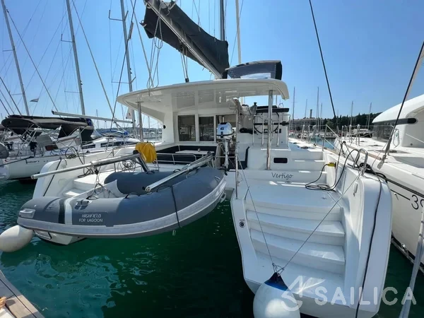 Lagoon 39 - Yacht Charter Sailica