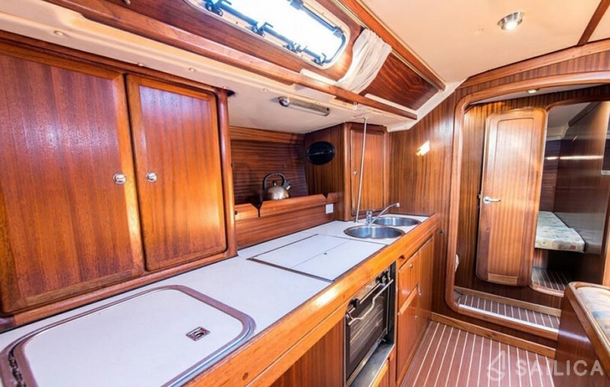 Bavaria 46H - Yacht Charter Sailica