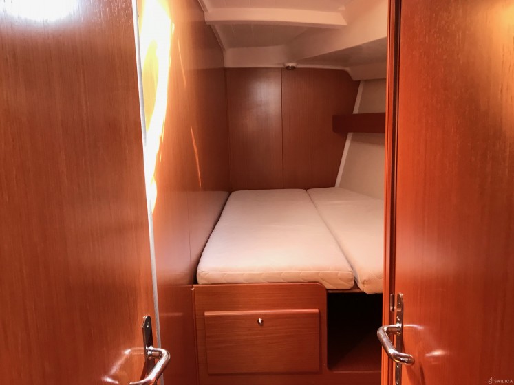 Cyclades 50.5 - Yacht Charter Sailica