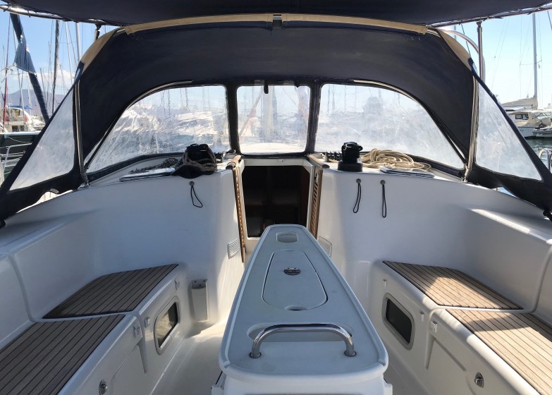 Cyclades 50.5 - Yacht Charter Sailica