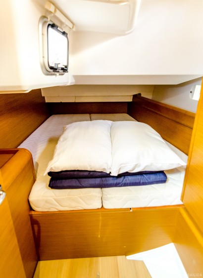 Sun Odyssey 449 - Yacht Charter Sailica