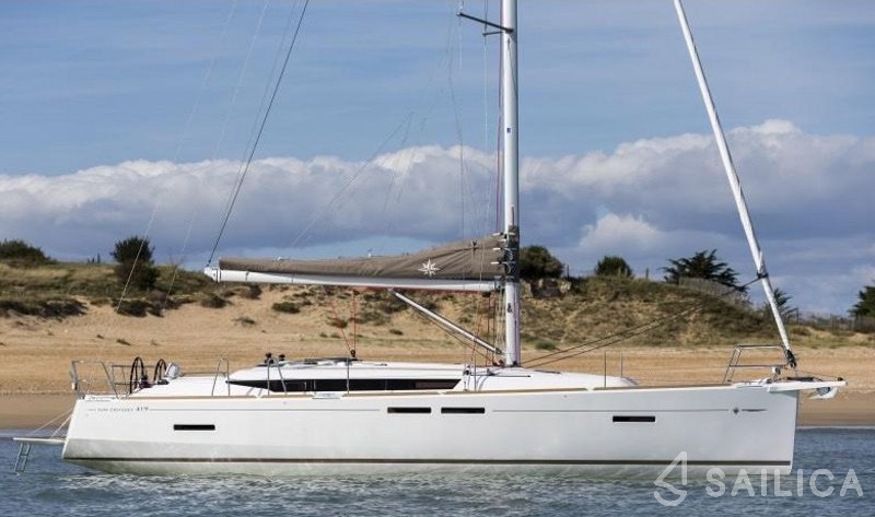 Sun Odyssey 449 - Yacht Charter Sailica