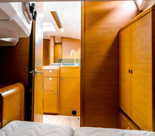 Sun Odyssey 449 - Yacht Charter Sailica