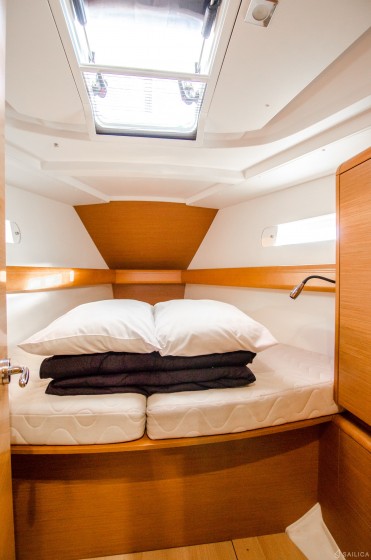 Sun Odyssey 449 - Yacht Charter Sailica
