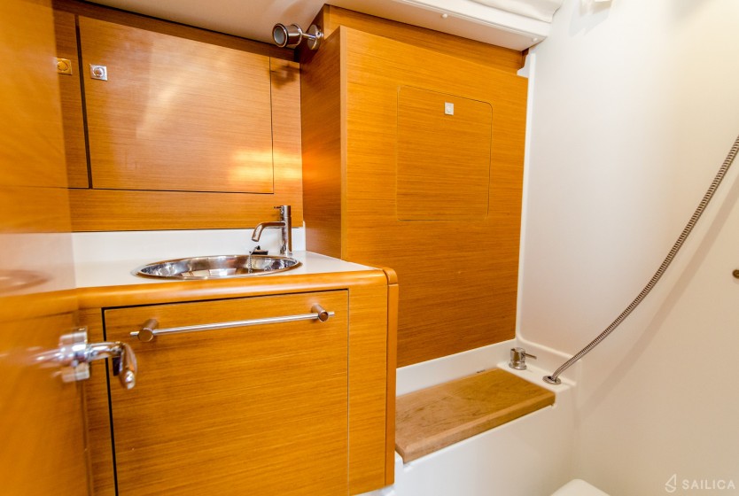 Sun Odyssey 449 - Yacht Charter Sailica