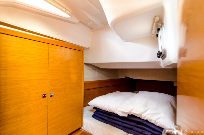 Sun Odyssey 449 - Yacht Charter Sailica