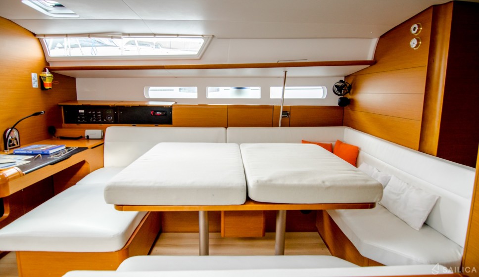 Sun Odyssey 519 - Yacht Charter Sailica