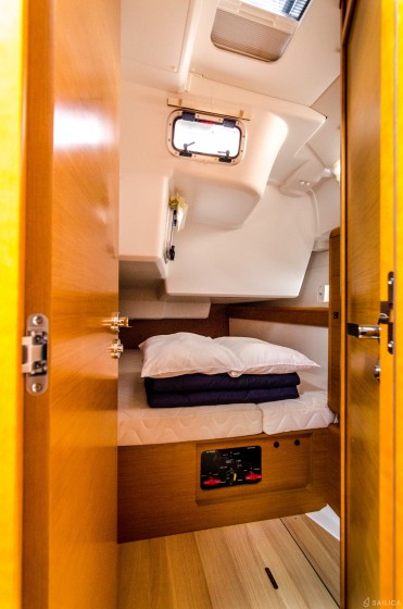 Sun Odyssey 519 - Yacht Charter Sailica