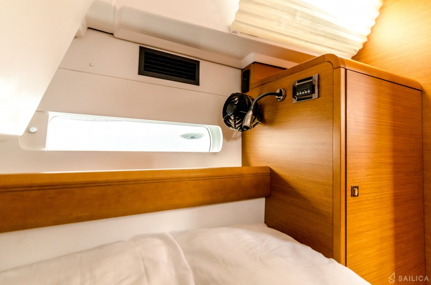 Sun Odyssey 519 - Yacht Charter Sailica