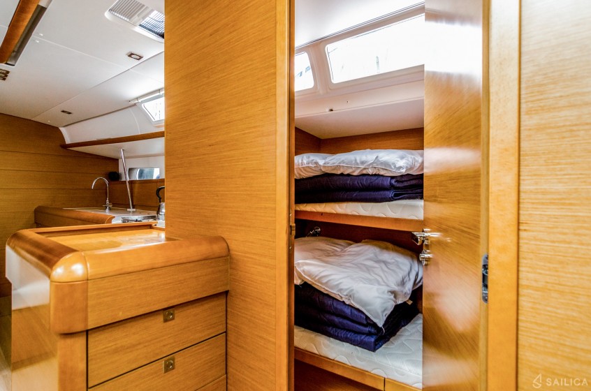 Sun Odyssey 519 - Yacht Charter Sailica