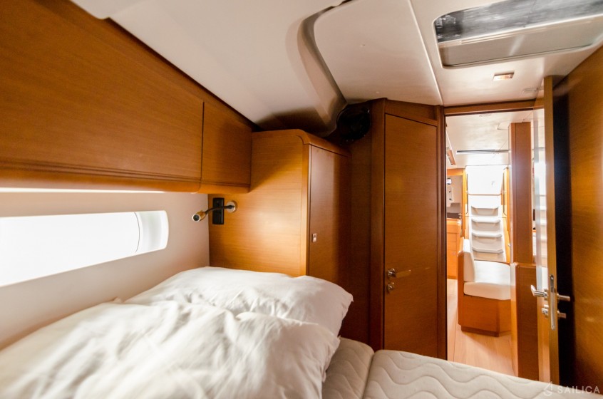Sun Odyssey 519 - Yacht Charter Sailica