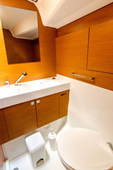 Sun Odyssey 519 - Yacht Charter Sailica