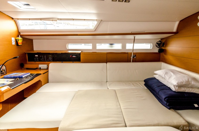 Sun Odyssey 519 - Yacht Charter Sailica