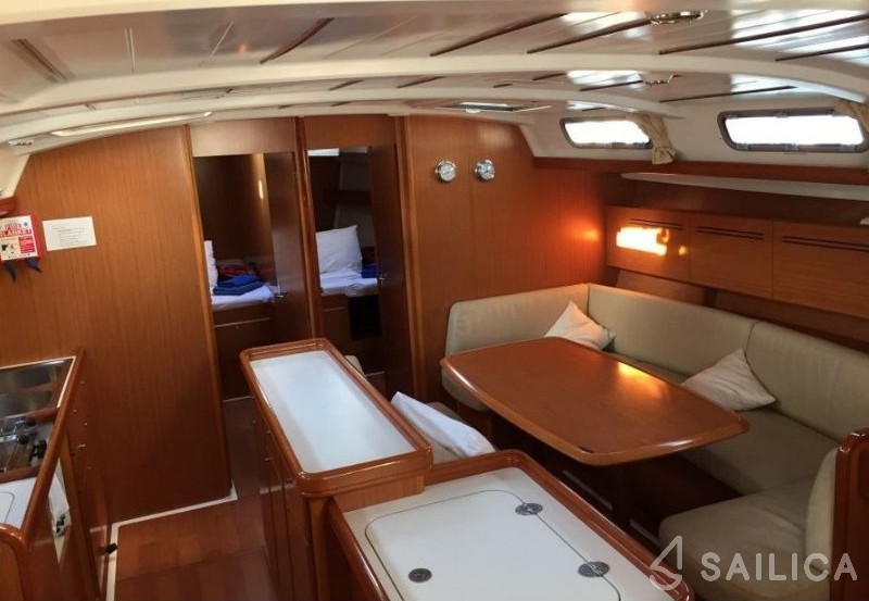 Cyclades 50.5 - Yacht Charter Sailica