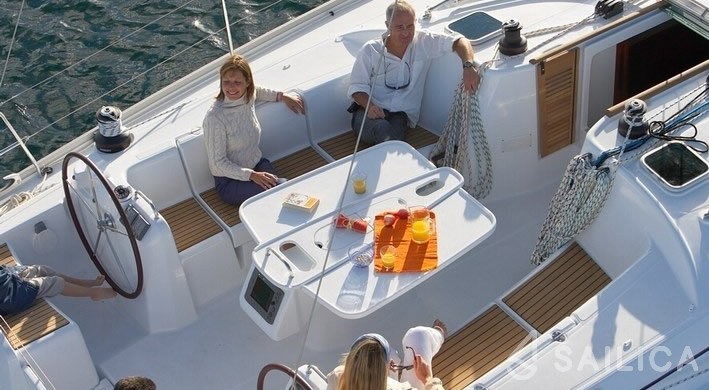 Cyclades 50.5 - Yacht Charter Sailica