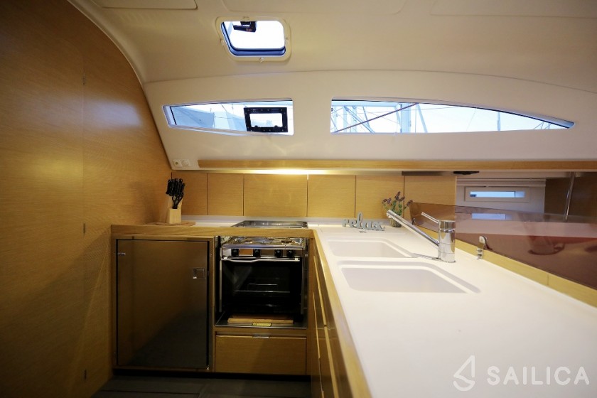 Elan 444 Impression - Yacht Charter Sailica
