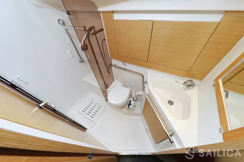 Elan 444 Impression - Yacht Charter Sailica