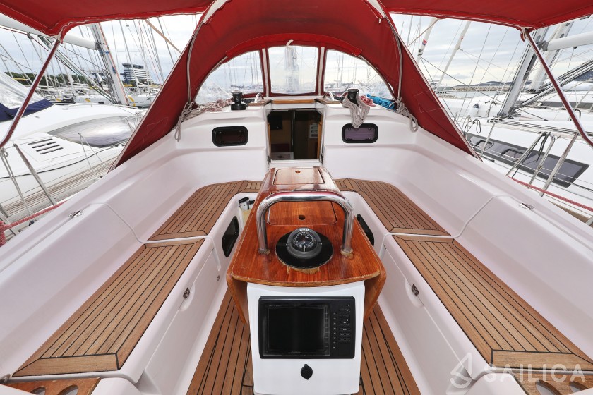 Elan 444 Impression - Yacht Charter Sailica