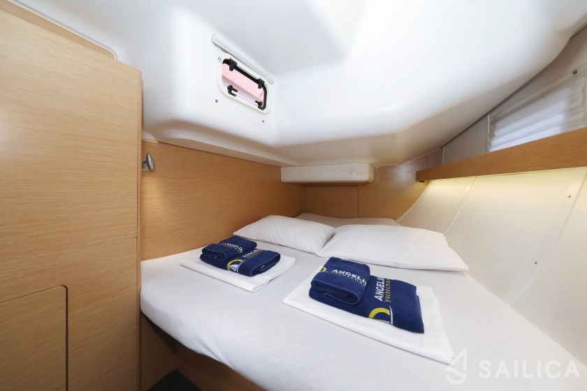 Elan 444 Impression - Yacht Charter Sailica