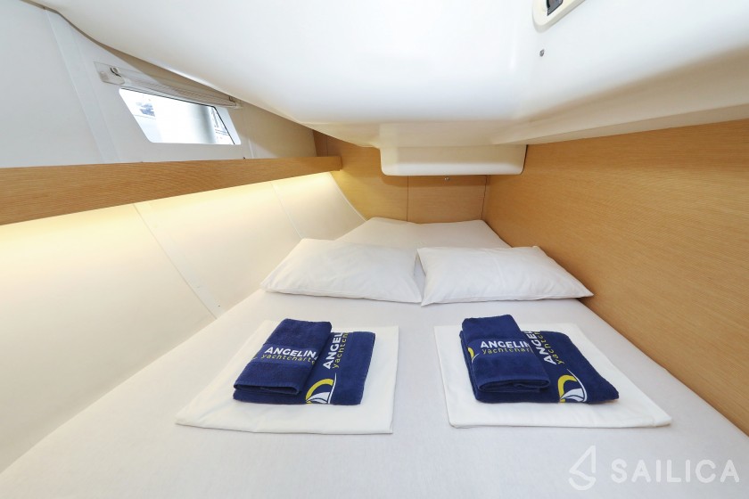 Elan 444 Impression - Yacht Charter Sailica