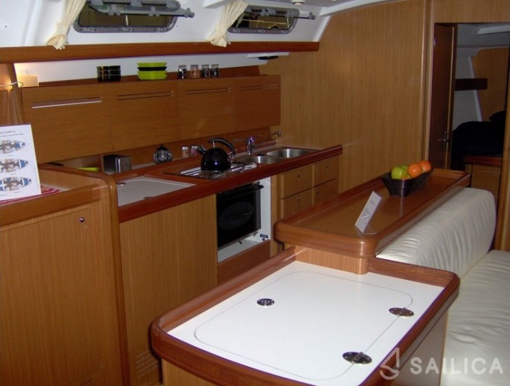 Cyclades 50.5 - Yacht Charter Sailica