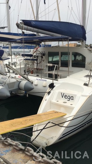 Lagoon 410 S2 - Yacht Charter Sailica