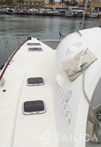 Lagoon 410 S2 - Yacht Charter Sailica