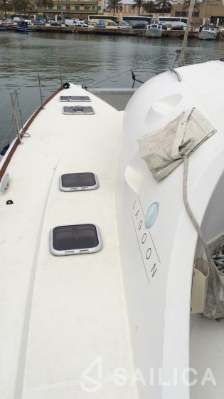 Lagoon 410 S2 - Yacht Charter Sailica