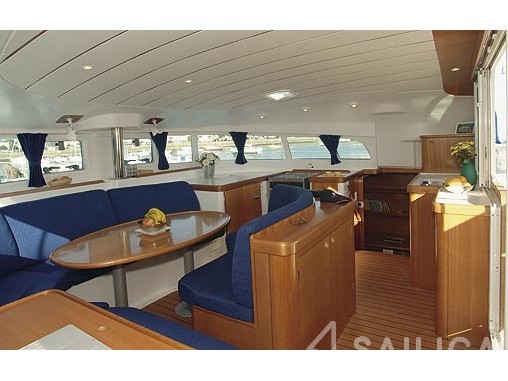 Lagoon 410 S2 - Yacht Charter Sailica