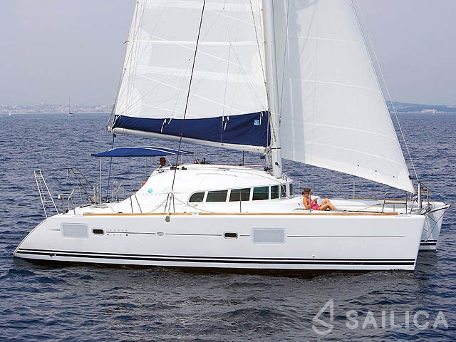 Lagoon 410 S2 - Yacht Charter Sailica