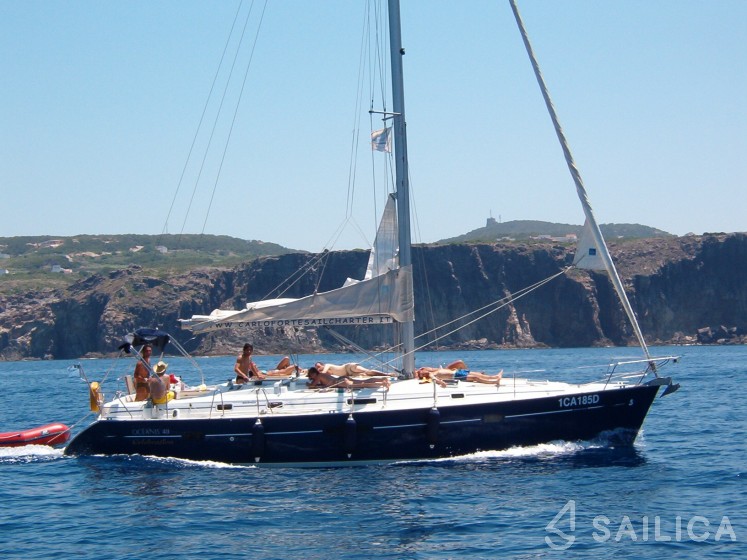 Oceanis 41.1 - Yacht Charter Sailica