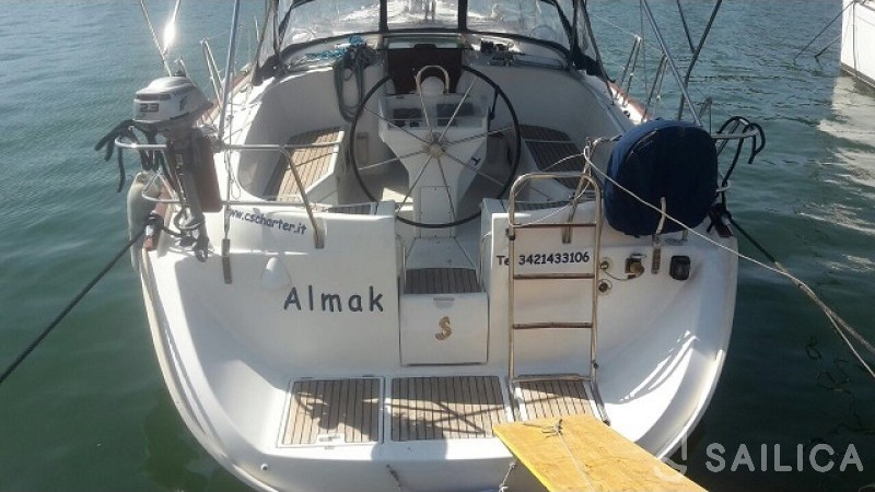 Oceanis 41.1 - Yacht Charter Sailica