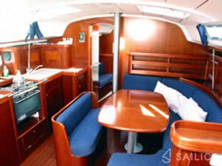 Oceanis 41.1 - Yacht Charter Sailica