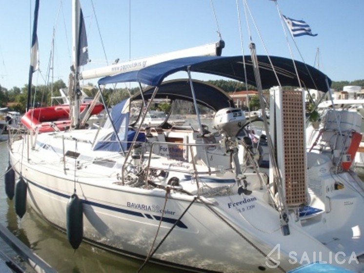 Bavaria 38 - Yacht Charter Sailica