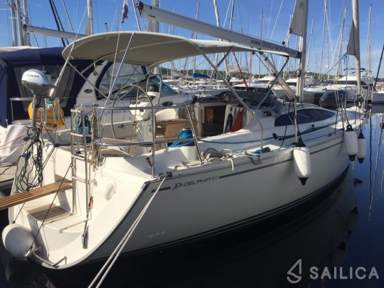 Delphia 37 - Yacht Charter Sailica