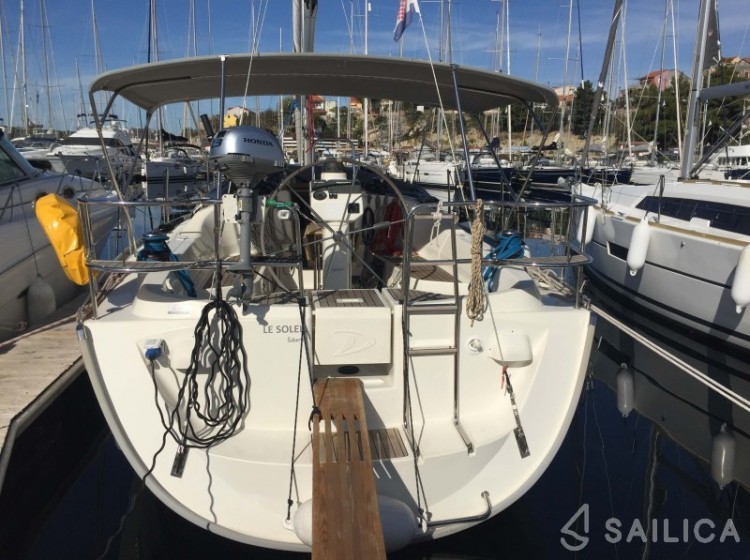 Delphia 37 - Yacht Charter Sailica
