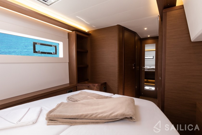 Lagoon 46  - Yacht Charter Sailica