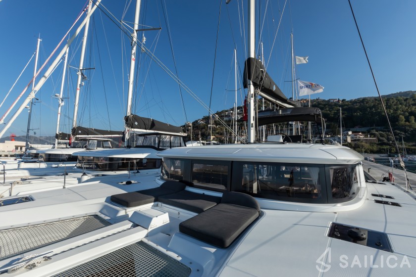 Lagoon 46  - Yacht Charter Sailica