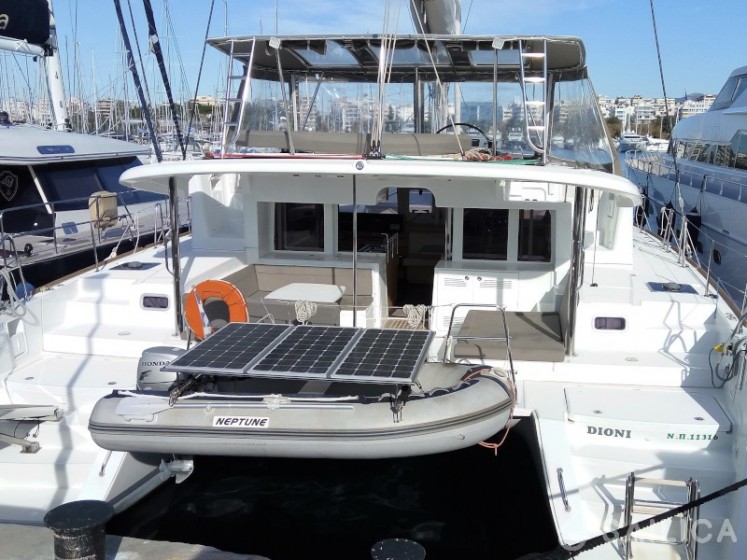 Lagoon 450  Flybridge - Yacht Charter Sailica