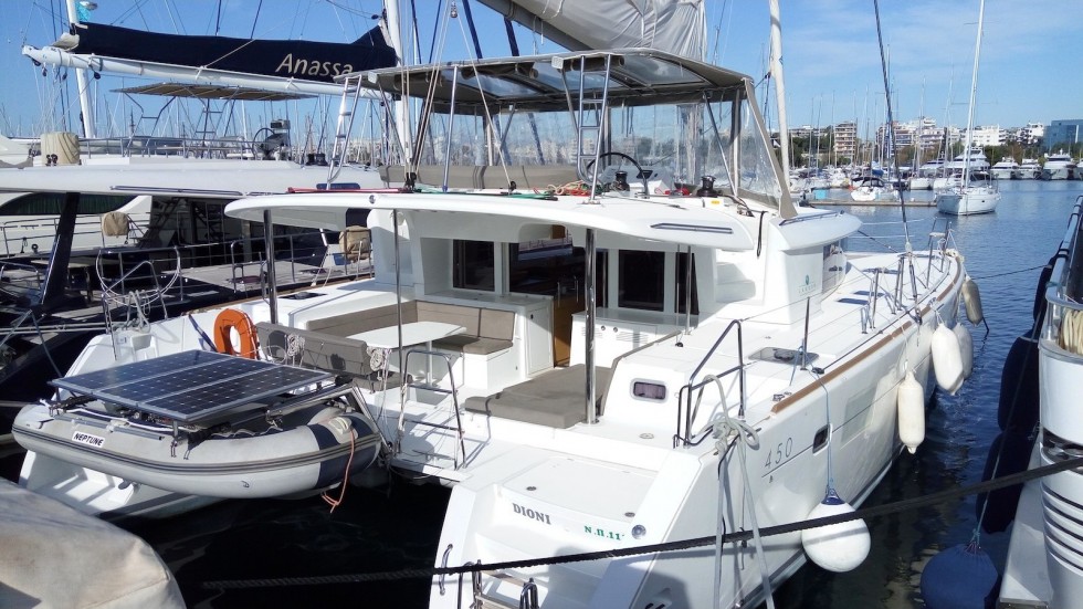 Lagoon 450  Flybridge - Yacht Charter Sailica