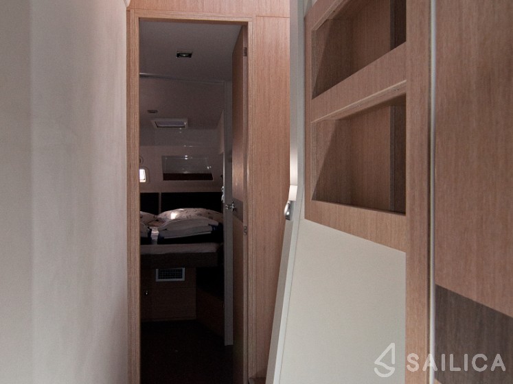 Bali 4.5 - 4 + 2 cab. - Yacht Charter Sailica
